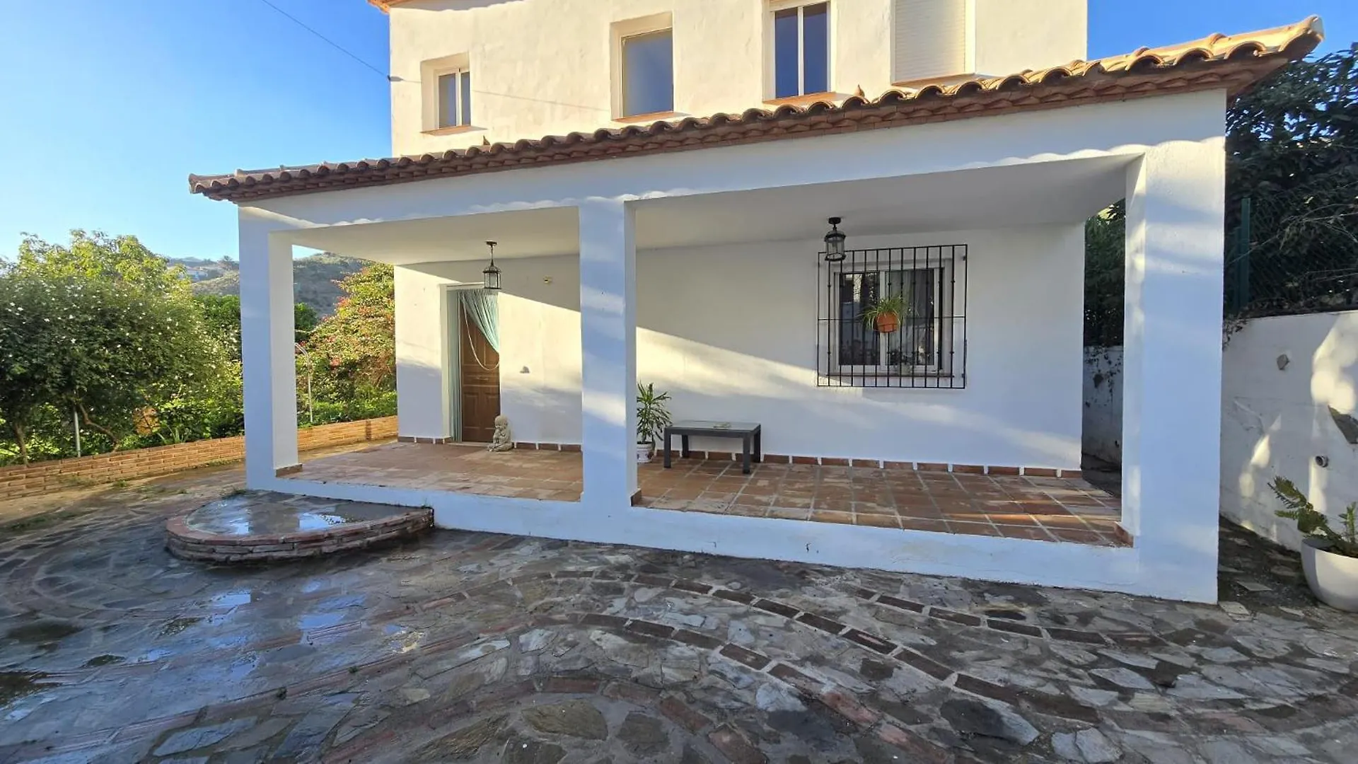Casa Luis Villa Vinuela 0*,